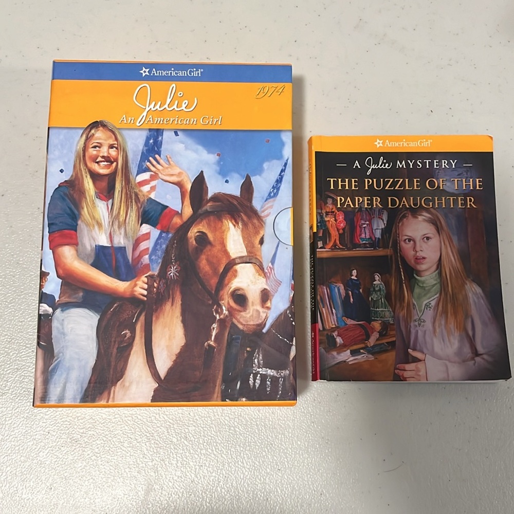 Set of 7 American Girl Julie Books - Picture 3 of 4
